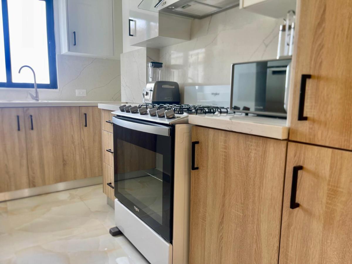 Downtown Luxury Apt Naco: 2Br 2Ba 산토도밍고 외부 사진